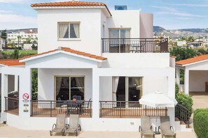 Villa (3 Bedrooms) | Exterior