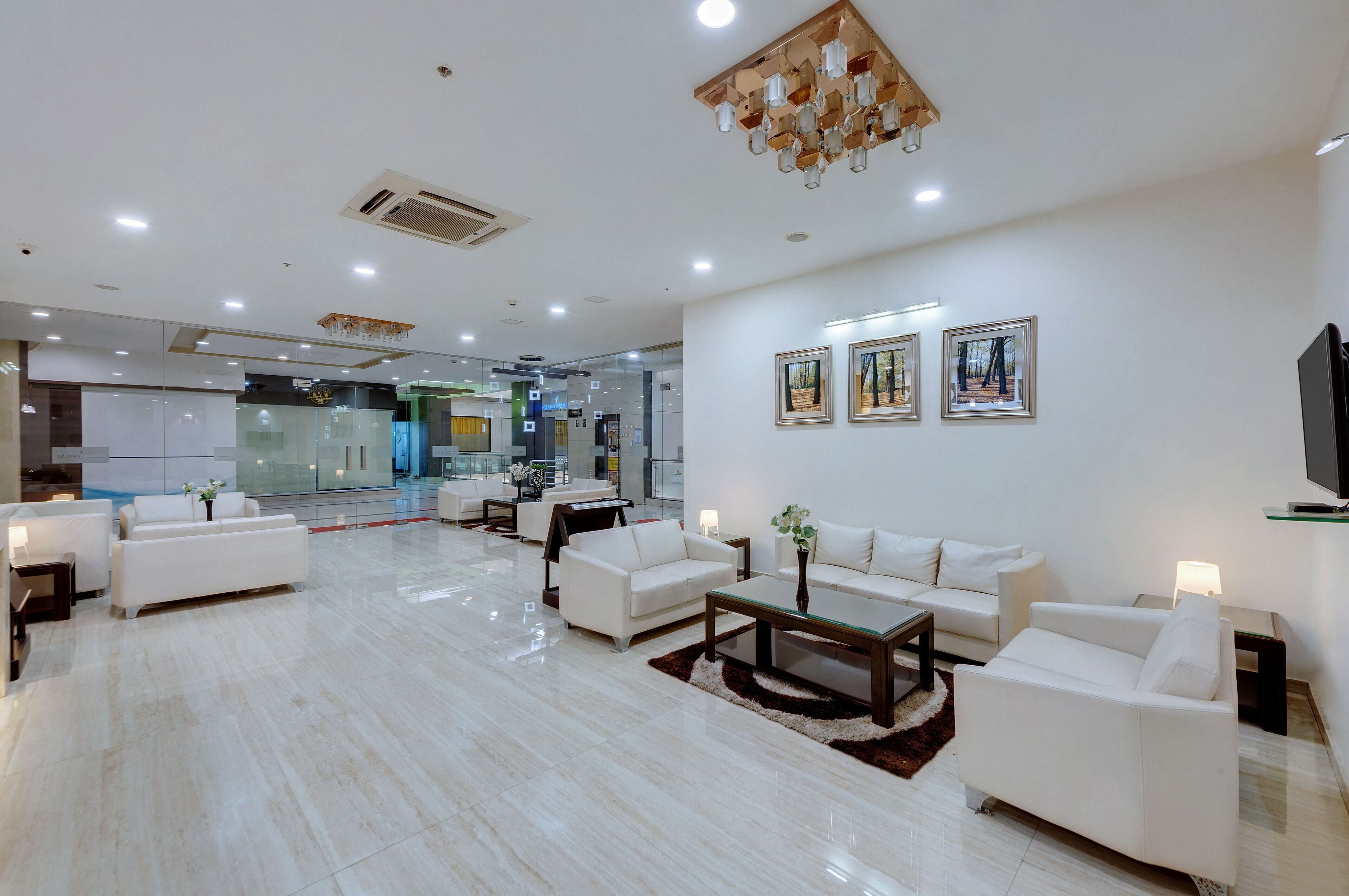 ロビー応接スペース