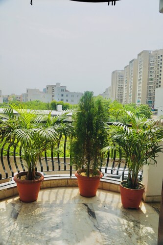 Rental flats & apartment, nearby airport Solanki residency