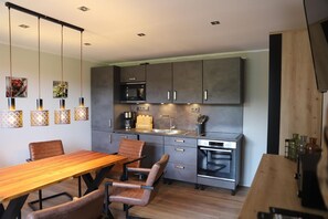 Frigorifero, microonde, forno, lavastoviglie