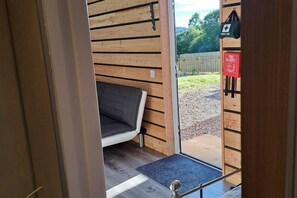 สตูดิโอ | ภายใน