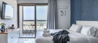 HaTsuk Sea-View Studio by Sea N' Rent