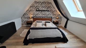 4 camere, ferro/asse da stiro, Wi-Fi, lenzuola