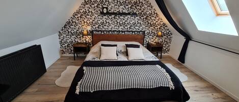 4 Schlafzimmer, BĂŒgeleisen/BĂŒgelbrett, WLAN, BettwĂ€sche