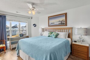 3 habitaciones, escritorio, tabla de planchar con plancha y wifi 