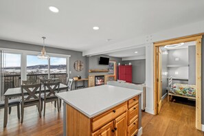 3 habitaciones, internet y ropa de cama 