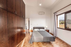 Huvila (4 Bedrooms) | Sisätilat