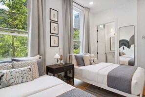 9 bedrooms, desk, iron/ironing board, travel cot - Two Luxe CBD Hotel Suites | Near French Quarter (New Orleans)