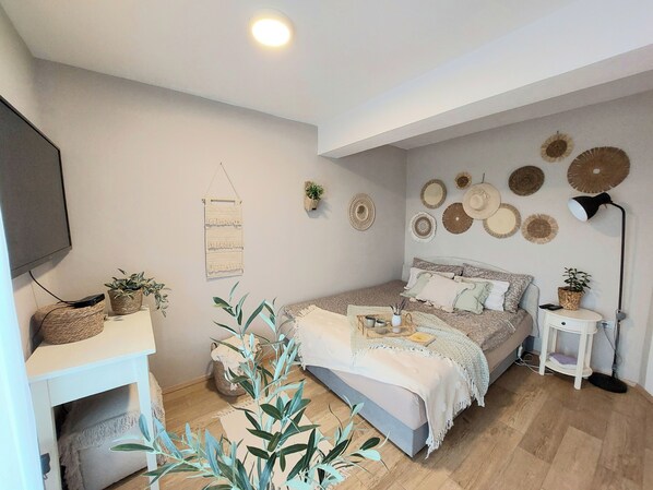 Deluxe House | 1 bedroom, minibar, blackout drapes, free cribs/infant beds - Vineyard cottage Lan na Hribu (Semic)