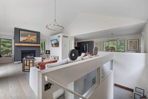 Smart TV, fireplace, offices