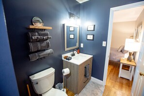 淋浴設備、風筒、提供毛巾、番梘