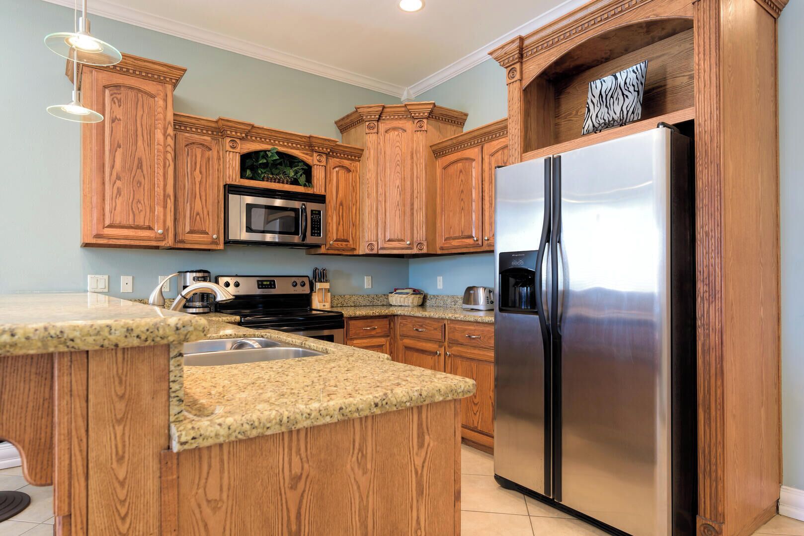 Condo, Multiple Beds, Balcony, Pool View (EMERALD BREEZE 3) | Private kitchen | Fridge, microwave, oven, stovetop