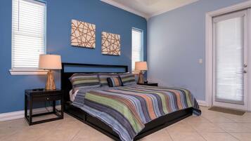 Condo, Multiple Beds, Balcony, Pool View (EMERALD BREEZE 3) | 2 bedrooms, individually decorated, individually furnished, free WiFi