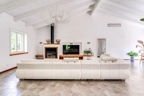 Fernseher, Arbeitsbereiche