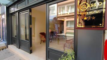 Fachada de la propiedad