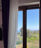 Economy-Zimmer | Hochwertige Bettwaren, Minibar, individuell dekoriert, kostenloses WLAN