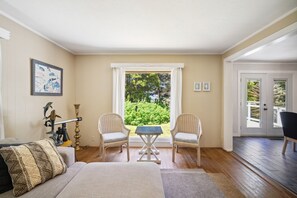 House, 3 Bedrooms | View from property