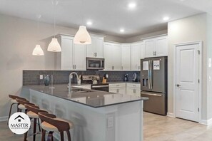 Hus - flera sovrum | Eget kök | Mikrovågsugn och diskmaskin