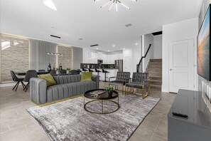 Casa, vários quartos | Área de estar