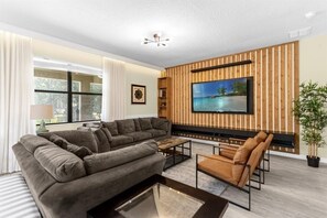 Living area - 5 Bedrooms S / Champions Gate Home by RedAwning (Davenport)