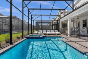 Maison, plusieurs chambres | Piscine | Piscine chauffée
