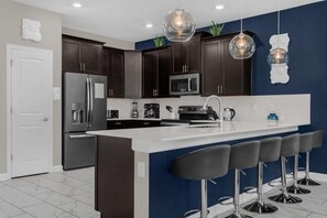 Private kitchen - 8 Bedroom & Theme Rooms For Kids In Storey Lake 9 Home by RedAwning (Kissimmee)