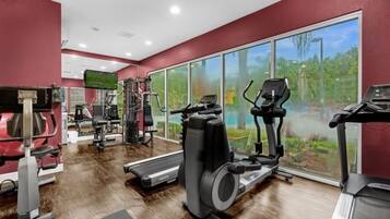 Casa geminada, 4 quartos | Sala de fitness
