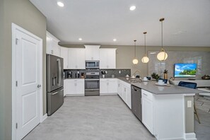 Ferienhaus, Mehrere Schlafzimmer | Eigene Küche | Mikrowelle, Geschirrspüler