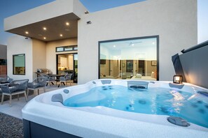 Property grounds - Desert Dreaming 2 Bedroom Home by RedAwning (Washington)