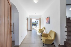 Interior - Coral Olympus Hera - Four Bedroom Villa, Sleeps 8 (Peyia)