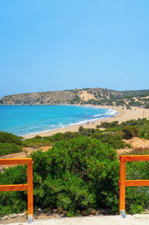 Beach. Exoristoi Nature Suites