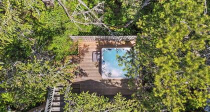 Second Wind MCA#187Hot tub,1/4 block to beach access, Dogs OK, Gas Fireplace