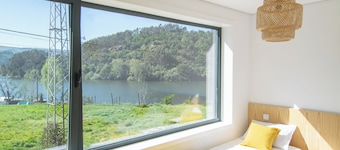 River Views • Rooftop • Fireplace • Near Paiva Walkways • River beach walking
