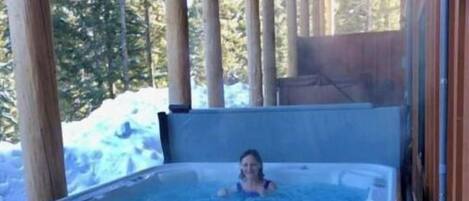 Baignoire à remous extérieure