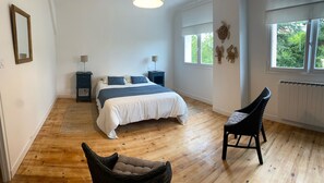 4 Schlafzimmer, Bügeleisen/Bügelbrett, kostenloses WLAN, Bettwäsche