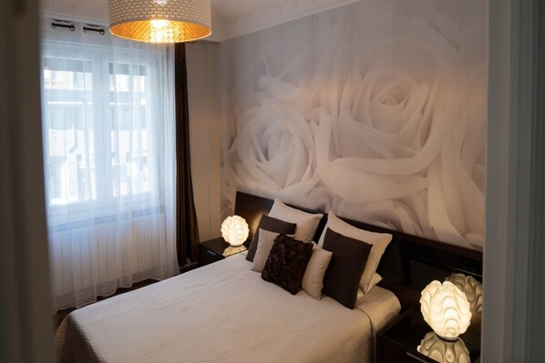 3 bedrooms, WiFi, bed sheets - Autonomy renovated centric (Bilbo)