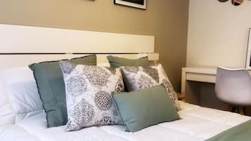 1 bedroom, bed sheets
