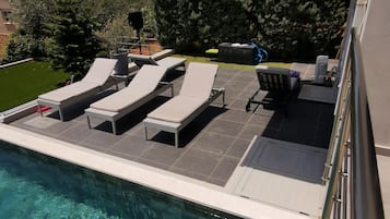 Piscine extérieure