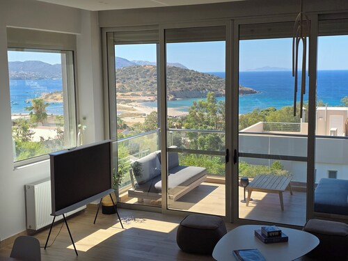 Modern villa with swimming pool and  amazing sea view in Athens Riviera x10 pers