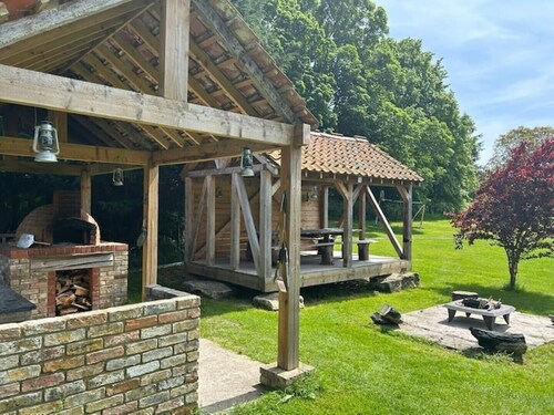 Charming Group Stay – Peaceful Retreat near London