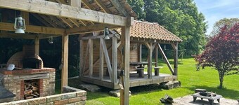 Charming Group Stay – Peaceful Retreat near London