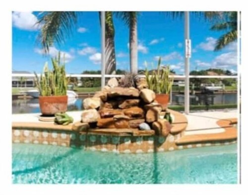 #1 Amazing Waterfront Home w/pool - Prime Location 3 bed/3bath