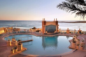 Pool - 3 Bedroom Plus Condo, Pool View, at Emerald Grande, Destin Beach!! (Destin)