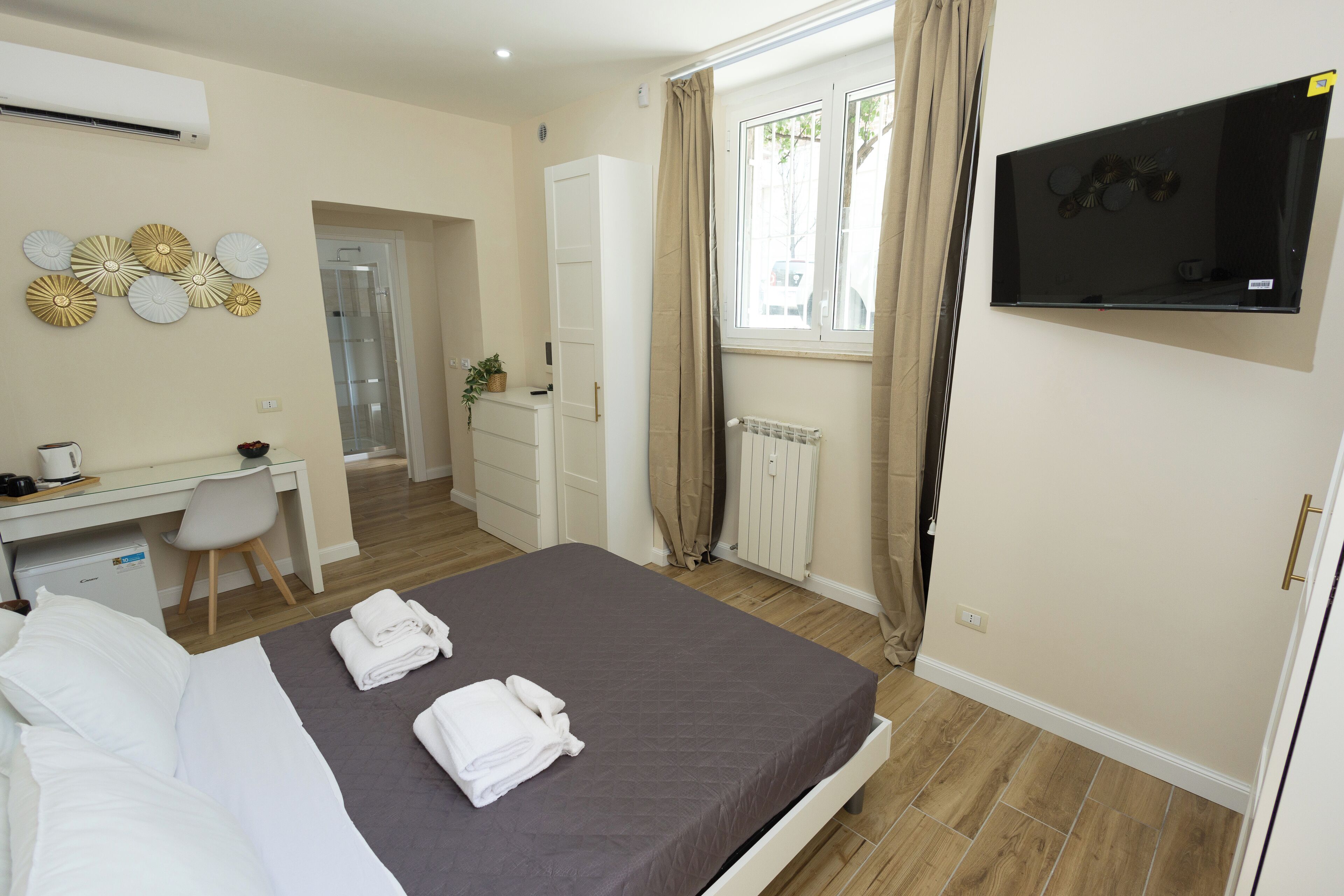 Sant'Erasmo Rooms, Rome: Hotel Reviews, Rooms & Prices | Hoteles.com