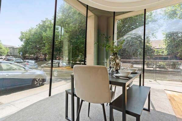 Dining - Modern Luxe Living in Lincoln - Flat 6 (Lincoln)