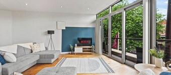 Modern Luxe Living in Lincoln - Flat 3