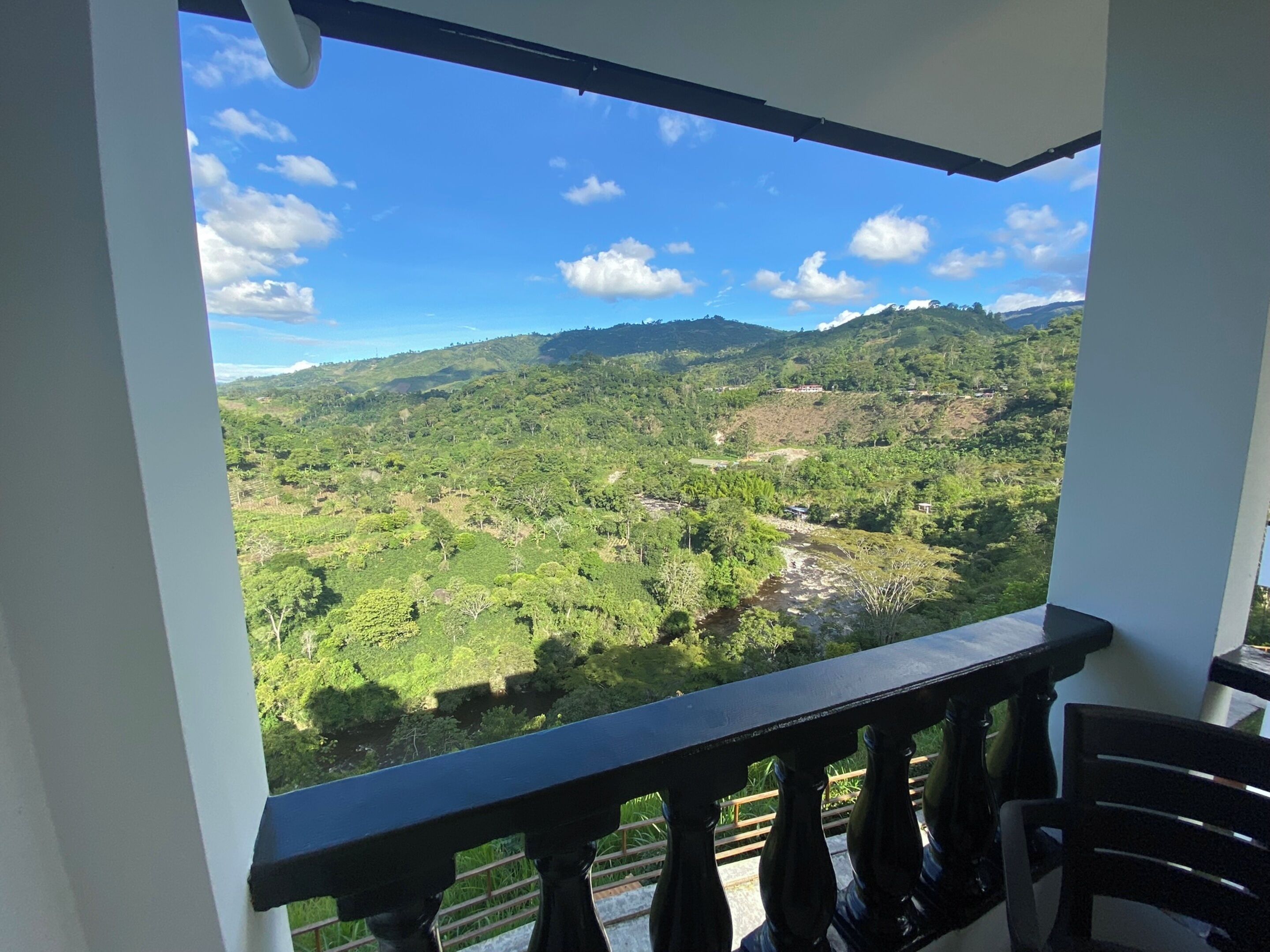 Habitación triple familiar | Vista del balcón