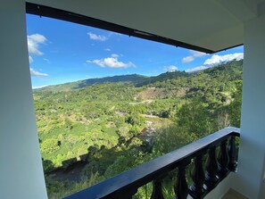 家庭四人房 | 陽台景觀