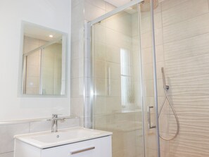 Shower - Chynoweth House (Newquay)