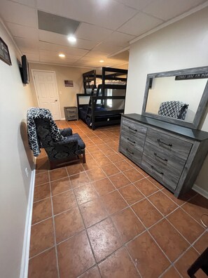 7 bedrooms, free WiFi, bed sheets